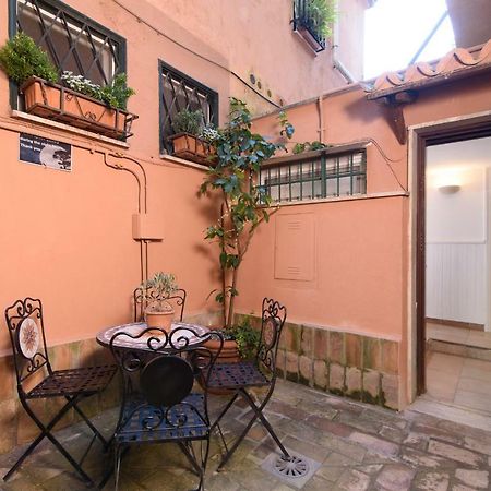 Lovely With Garden In Vatican Museums Trastevere Daire Roma Dış mekan fotoğraf